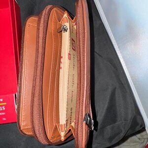 Womens Stone Mountain Bonded Leather Wallet Christmas Gift Box to from